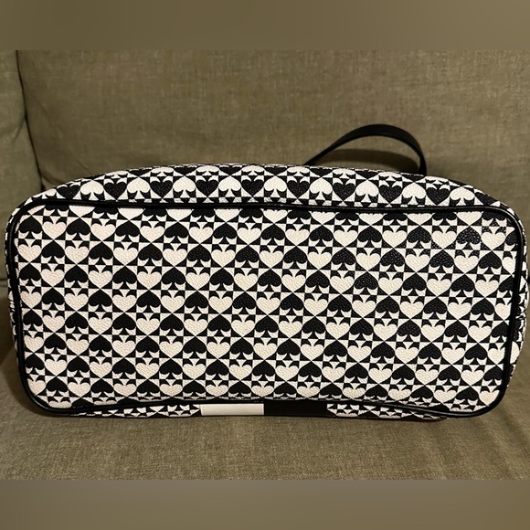 Kate Spade Penn Place Black & White Tote - Picture 8 of 9